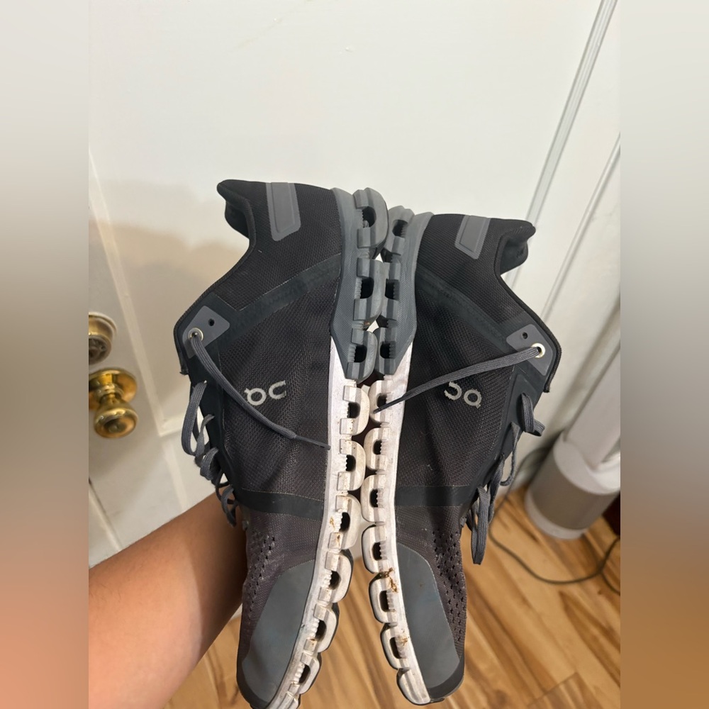 Men on cloud sneakers - Picture 4 of 10